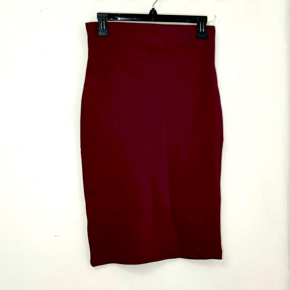 Windsor Burgundy Bodycon Midi Pencil Skirt NWT Medium